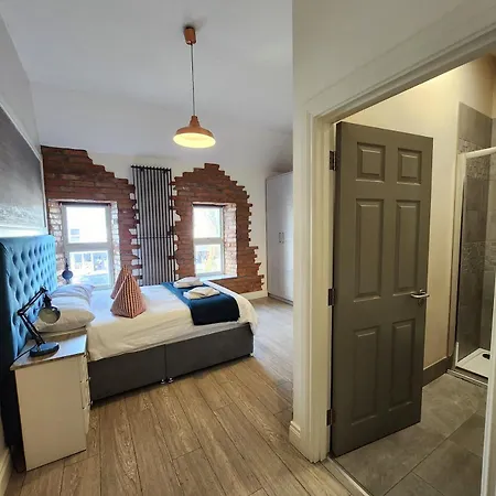 Serviced מלון דירות